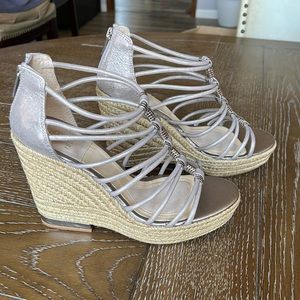 Isola Shoes Isola Yara Women's Espadrilles Wedge Sandals